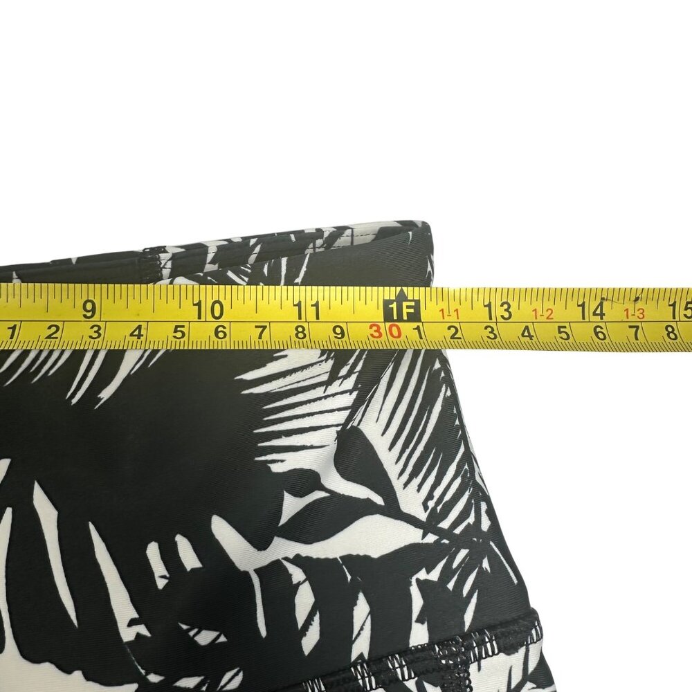 Old Navy Active Powersoft Tropical Print High-Waisted Womens Biker Shorts SZ M - Picture 3 of 8